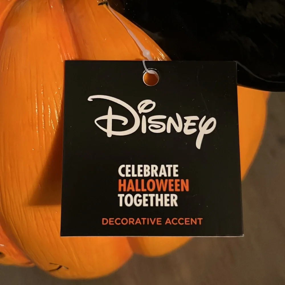 New Disney’s Mickey Mouse pumpkin Halloween Decor